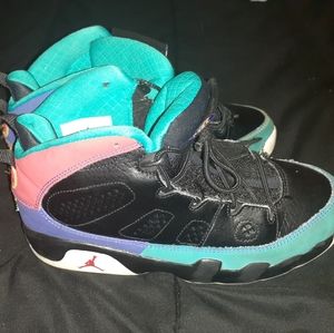 Size 2.5 y Suede Jordans